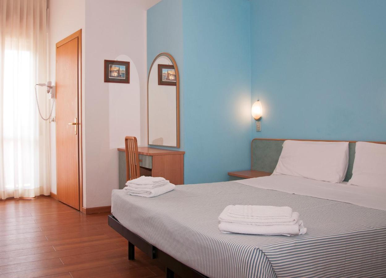 Hotel Rugantino Cesenatico Ngoại thất bức ảnh