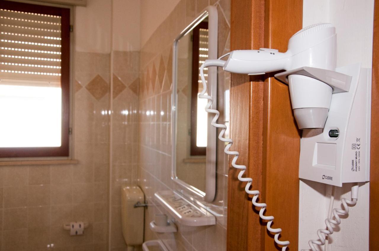 Hotel Rugantino Cesenatico Ngoại thất bức ảnh