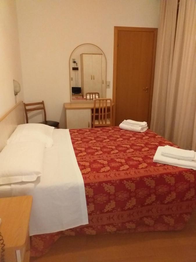 Hotel Rugantino Cesenatico Ngoại thất bức ảnh