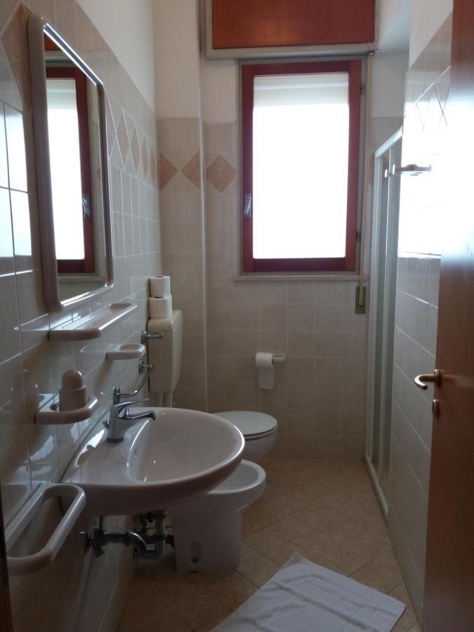 Hotel Rugantino Cesenatico Ngoại thất bức ảnh